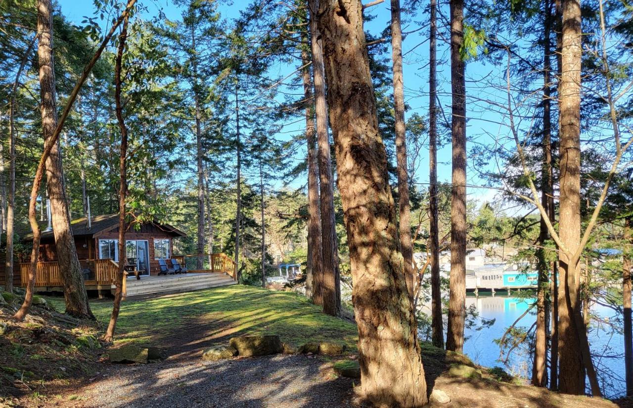Page'S Resort & Marina Gabriola Exteriör bild