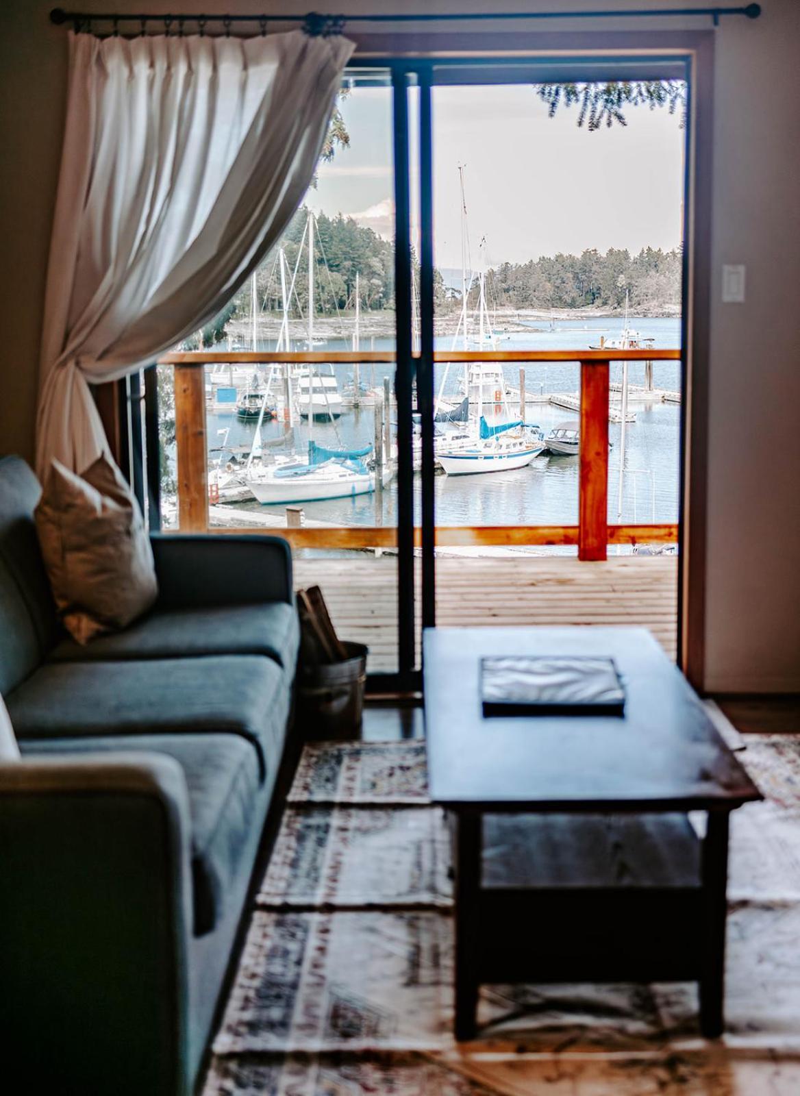 Page'S Resort & Marina Gabriola Exteriör bild